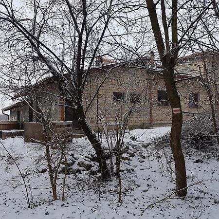 Old Stone Villa Obarok Zewnętrze zdjęcie