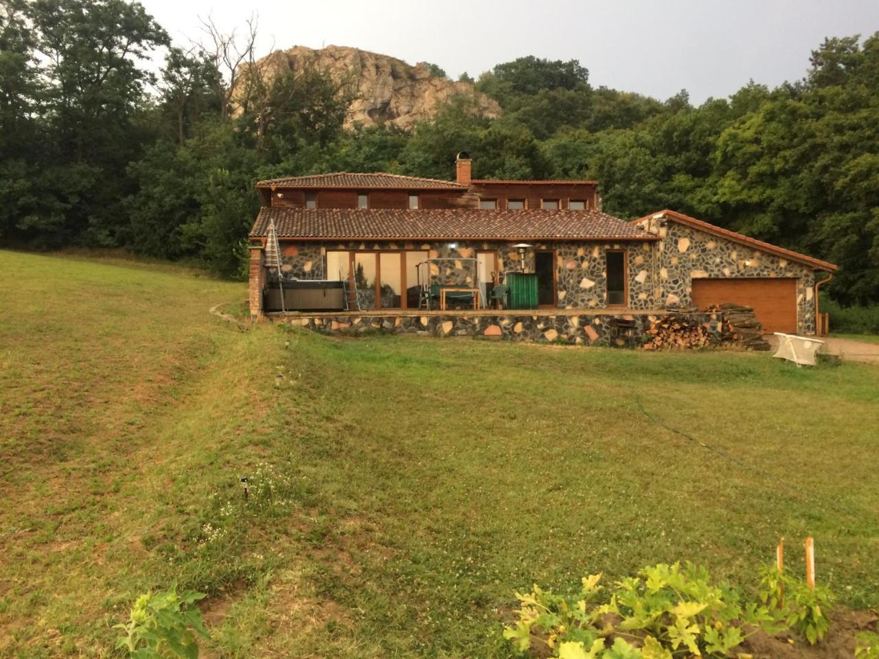 Old Stone Villa Obarok Zewnętrze zdjęcie