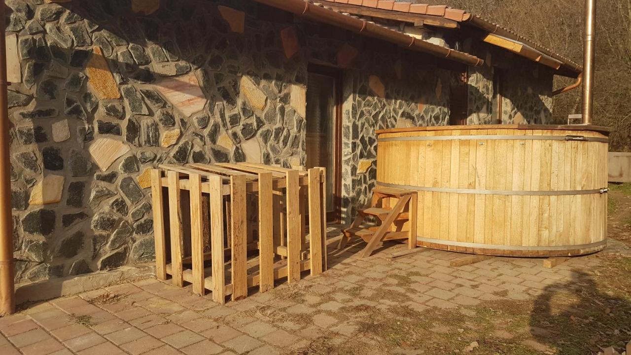 Old Stone Villa Obarok Zewnętrze zdjęcie